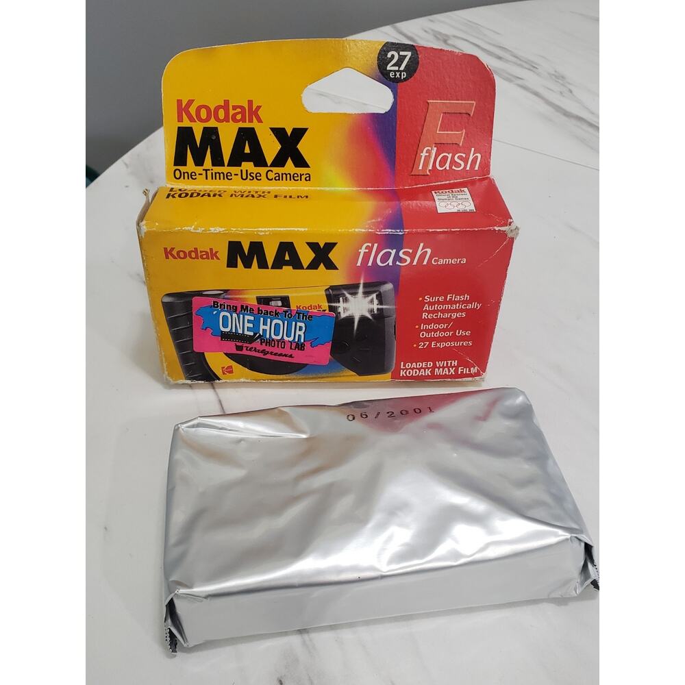 Kodak Max One Time Use Camera 27 Exposures Flash Exp. 2001 Indoor/Outdoor Use